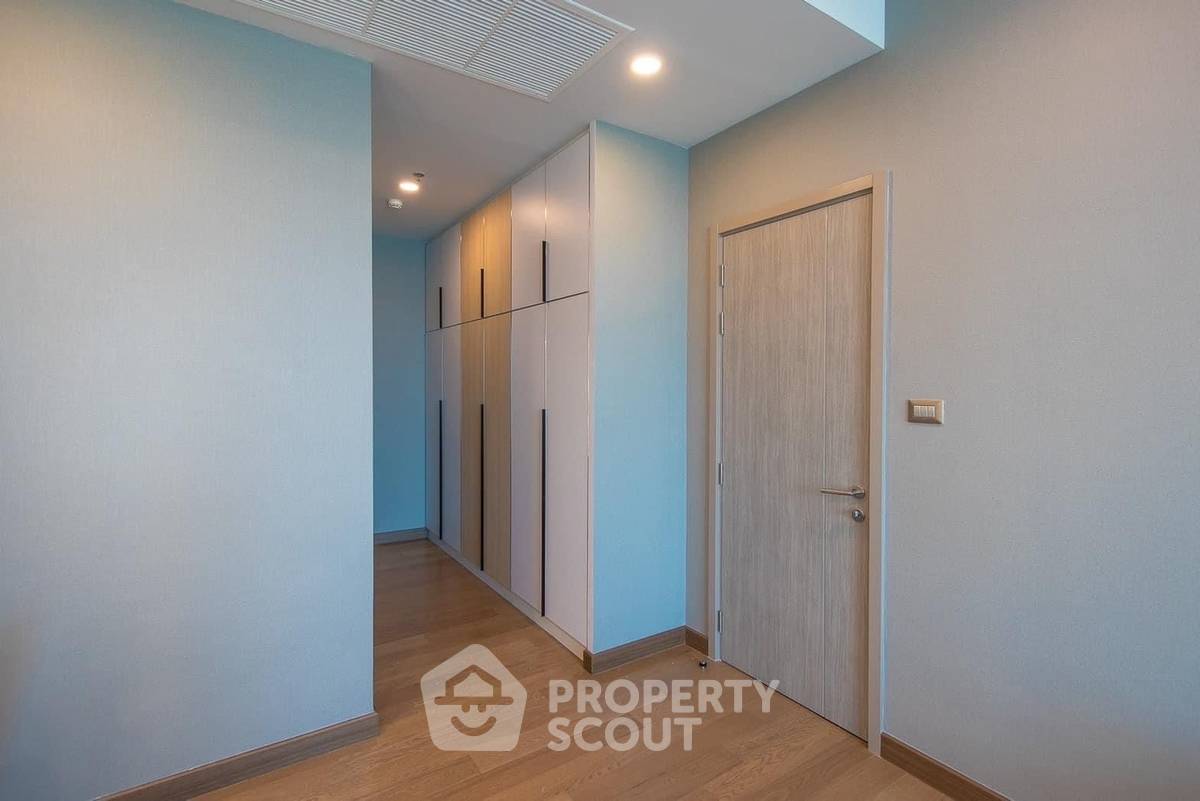 picture 3-BR Condo at Supalai Oriental Sukhumvit 39 near MRT Phetchaburi (ID 1385209) - 8/8
