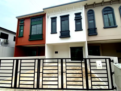 Townhouses for sale Crystal Design Center : ✨Brand new townhome ready to move in at Siri Ladprao 101 