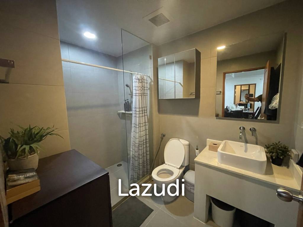 picture 2 bed, 2 bath Condo - Beachfront with sea view & Pool view - 10/12