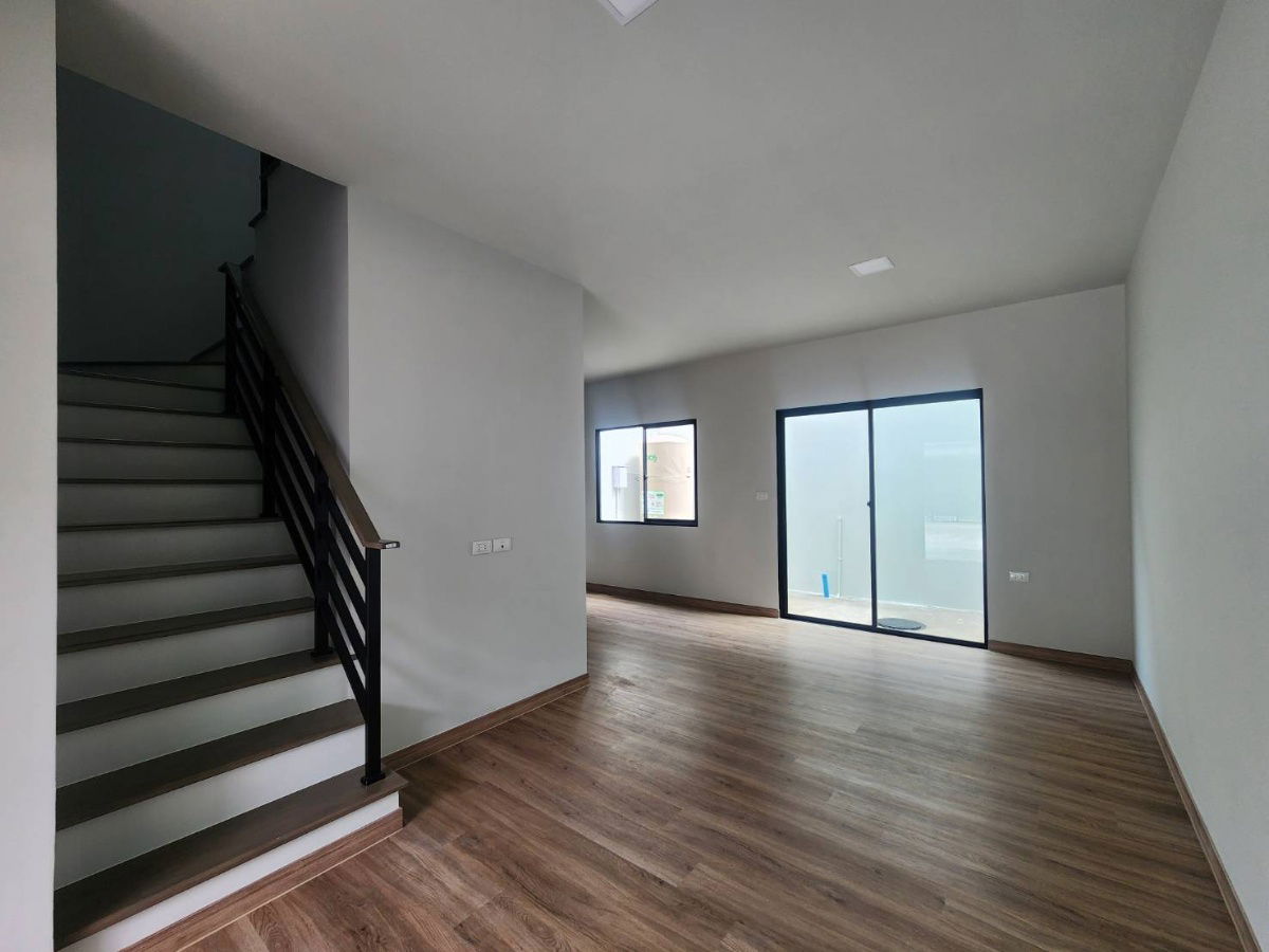 รูป 🏡ขายบ้านใหม่ พร้อมอยู่ สิริ เพลส พหลโยธิน 52 ใกล้สวน เลขที่ 95/32  📍ใกล้ BTS สะพานใหม่ - รูปที่ 3/17