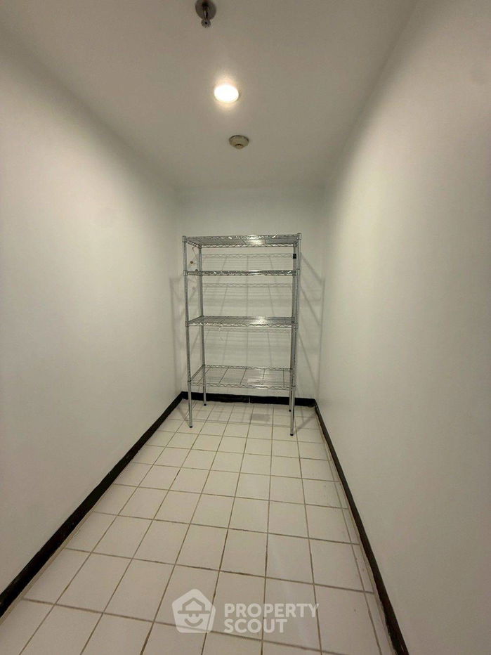 รูป คอนโด 2-ห้องนอน ที่ บ้านสวนเพชร คอนโดมิเนียม ใกล้ BTS พร้อมพงษ์ (ID 2217177) - รูปที่ 8/8