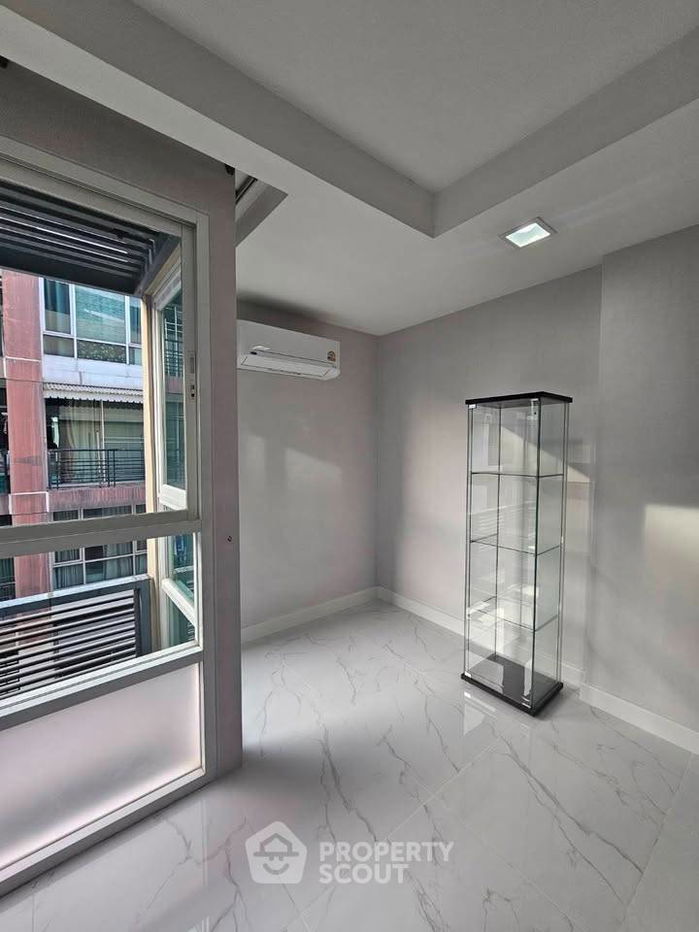 picture 1-BR Condo at D Condo Ratchada 19 near MRT Ratchadaphisek (ID 2158224) - 4/20