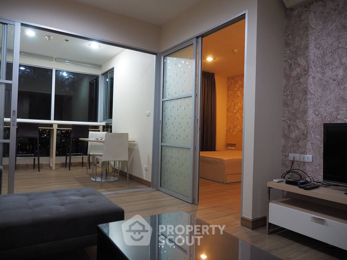 รูป คอนโด 1-ห้องนอน ที่ ริธึ่ม รัชดา ใกล้ MRT รัชดาภิเษก (ID 820220) - รูปที่ 1/10