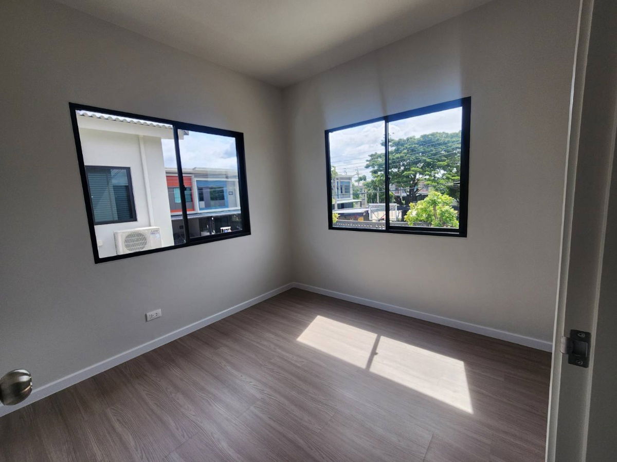 รูป 🏡ขายบ้านใหม่ (แปลงมุมติดสวน) พร้อมอยู่ สิริ เพลส พหลโยธิน 52 เลขที่ 95/42  📍ใกล้ BTS สะพานใหม่ - รูปที่ 8/15