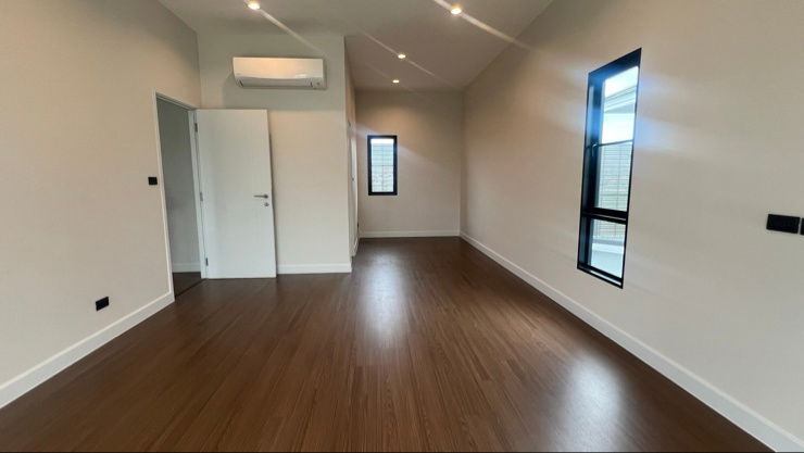 รูป HOT Unit ราคาพิเศษ บ้านเลขที่ 99/50 บ้านเดี่ยวหรู โครงการเศรษฐสิริ วัชรพล เทพรักษ์ โดยแสนสิริ - รูปที่ 5/8