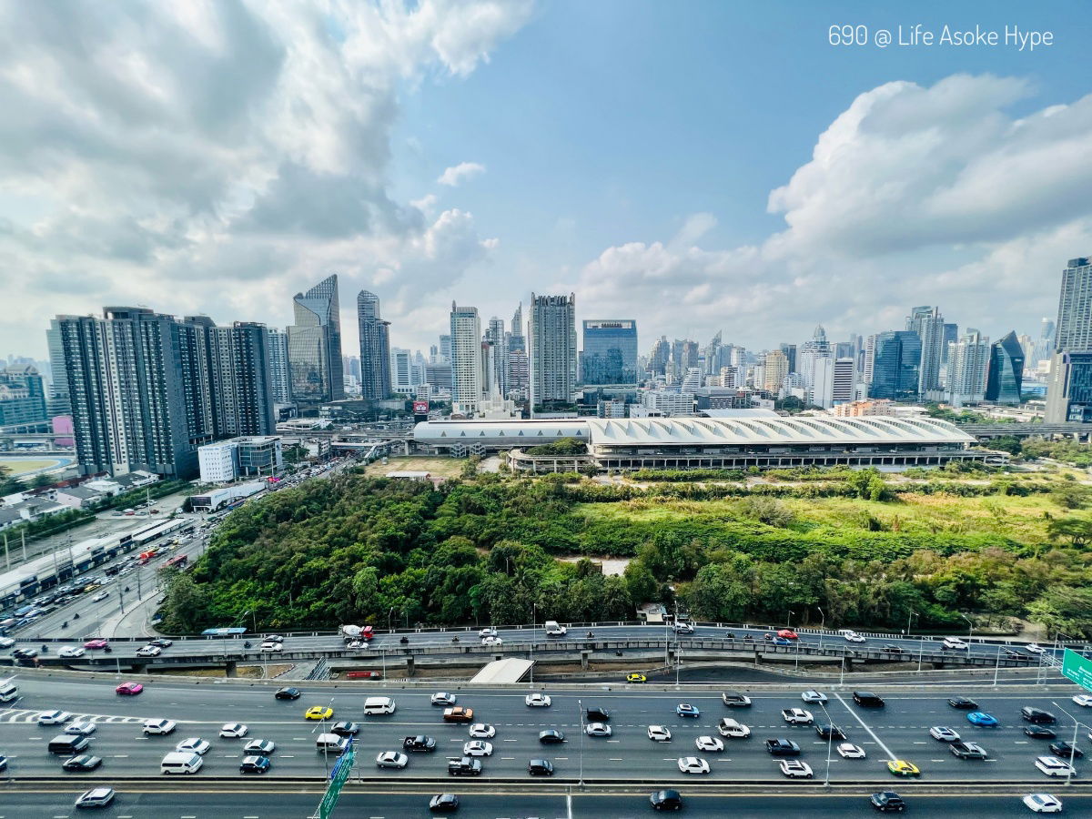 รูป เดินทางง่าย ใกล้ MRT เพชรบุรี – ห้องสวยแต่งครบ คอนโดใหม่ ใจกลางเมือง! - รูปที่ 16/16