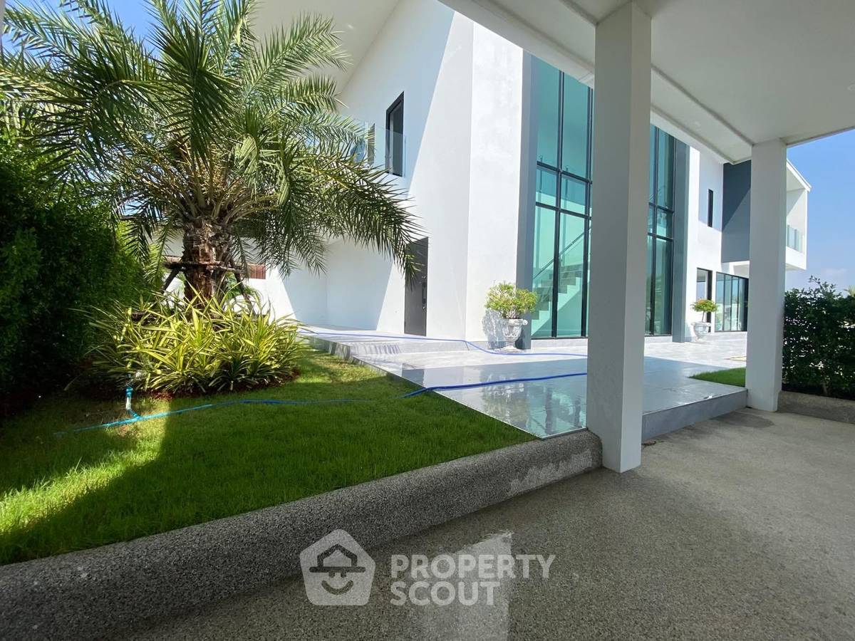 รูป วิลล่า 3-ห้องนอน ใกล้ เดอะ เวเนเซีย (ID 2228323) - รูปที่ 19/27