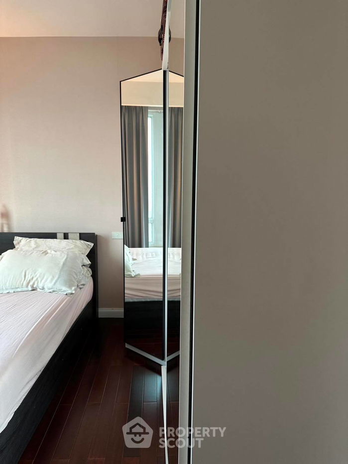 picture 2-BR Condo at Baan Rajprasong Condominium near BTS Ratchadamri (ID 1476166) - 10/23