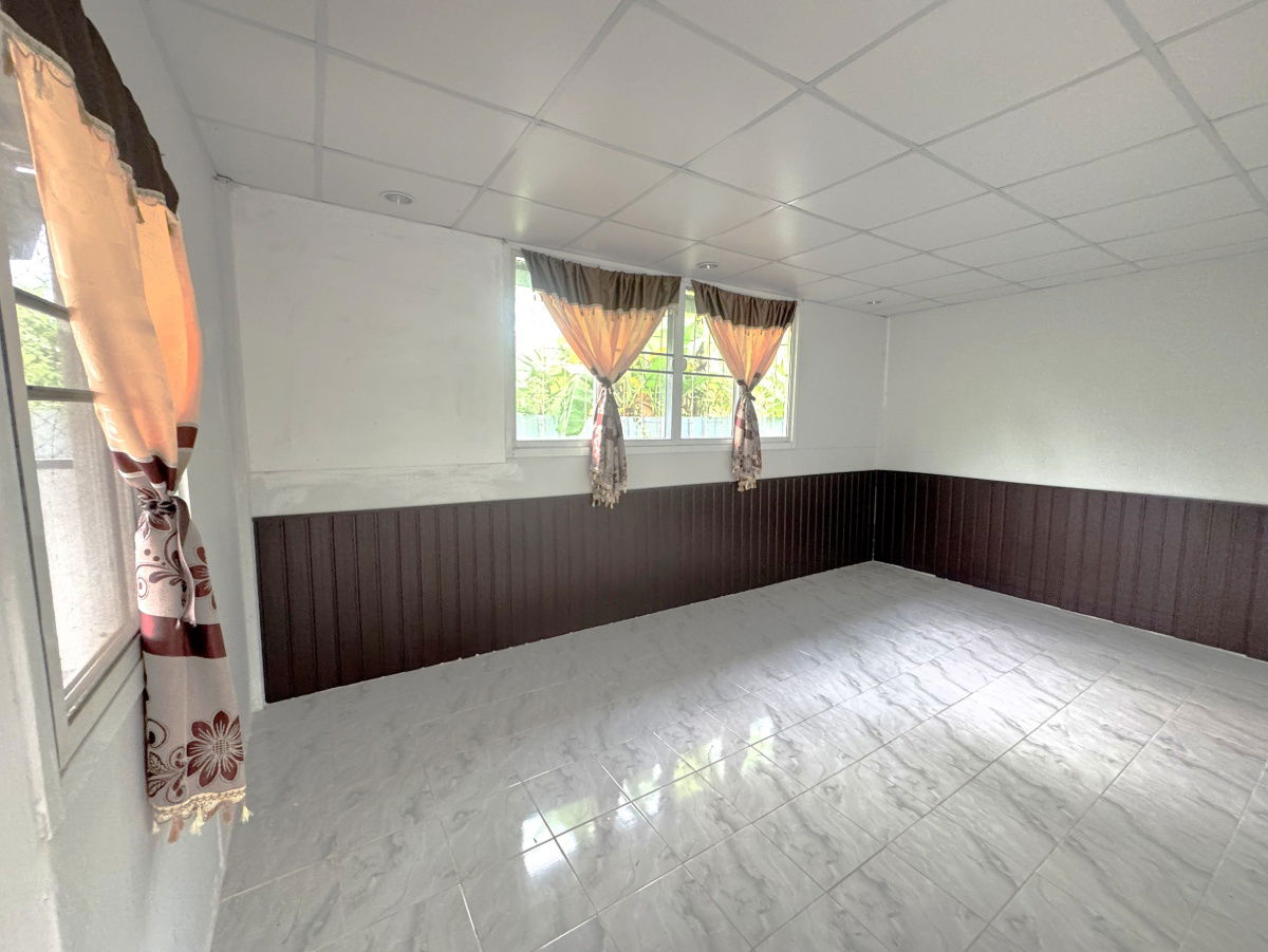 รูป บ้านเช่าเดี่ยวใจกลางบ้านไผ่  จอดรถได้ 3 คัน  เลี้ยงสัตว์ได้ - รูปที่ 3/26