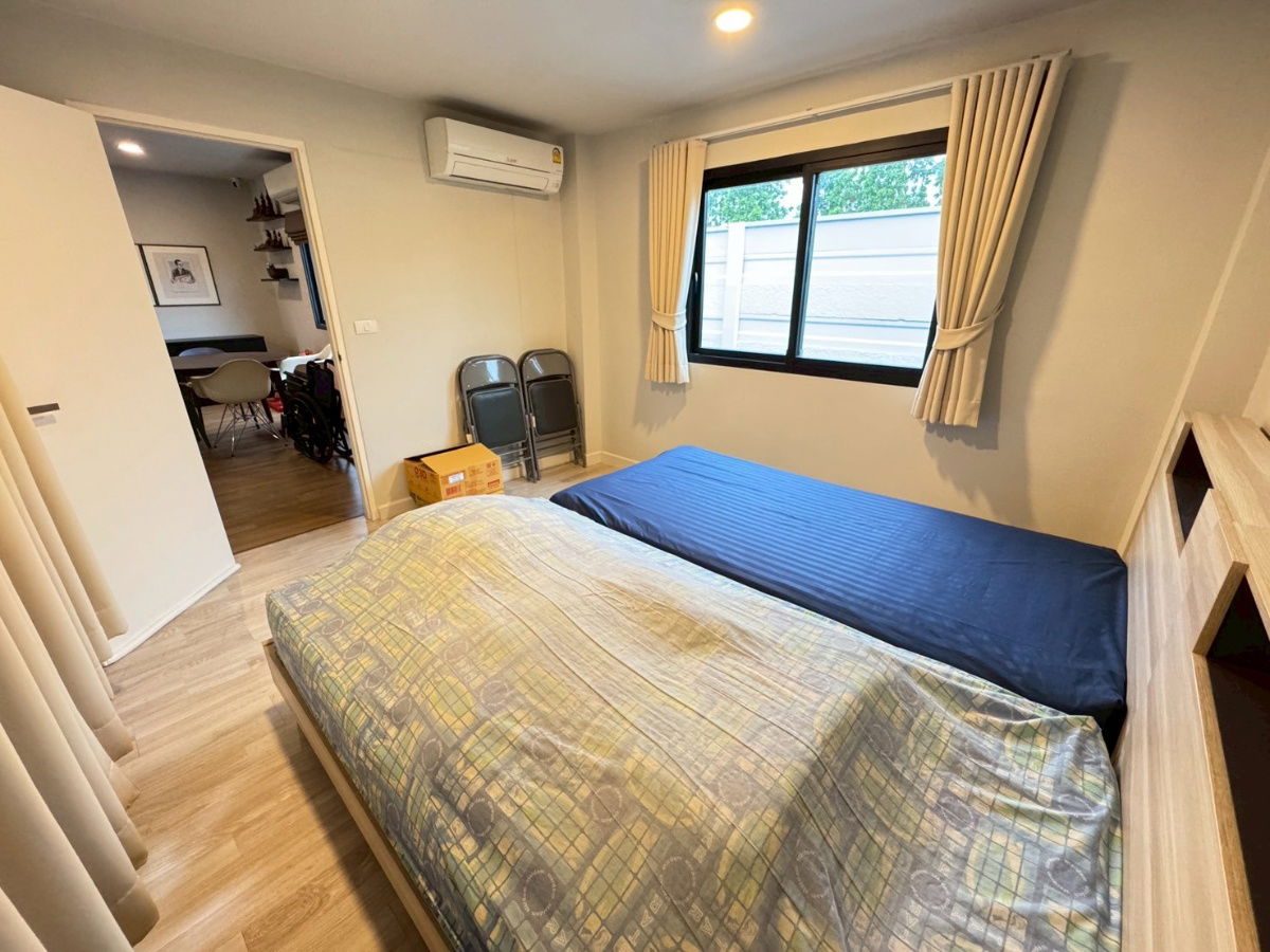 รูป ขายและเช๋า บ้านเดี่ยว บริทาเนีย บางนา กม.12 4ห้องนอน 2จอดรถ พื้นที่ใช้สอย 165 ตร.ม. ที่ดินใหญ่ 62.8 ตร.วา  ตกแต่งสวย ราคา7.5ลบ.ต่อรองได้ เช๋า 45k/ด - รูปที่ 40/49