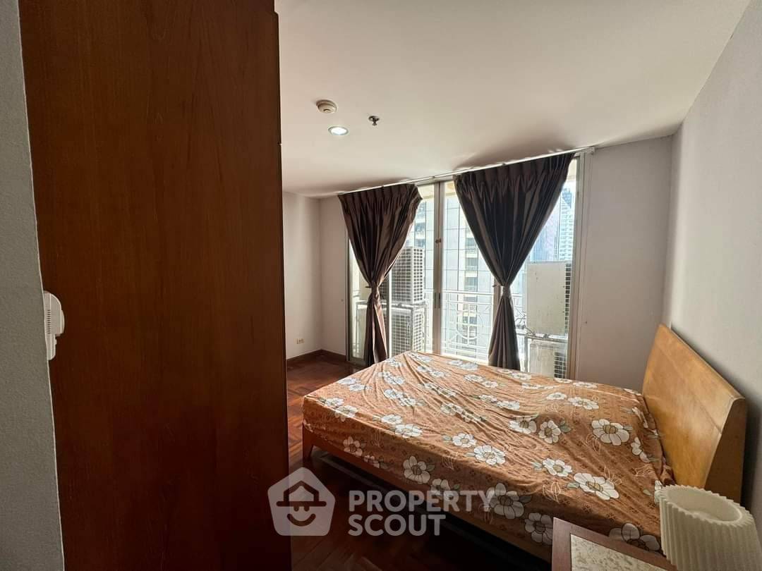 picture 2-BR Condo at Asoke Place near MRT Sukhumvit (ID 2069320) - 3/8