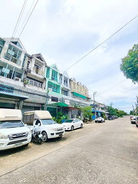 Ramkhamhaeng 171-182 MRT MinPhatthana 500m. Townhouse for rent 3-Storey 21sq.wa.220sq.m.