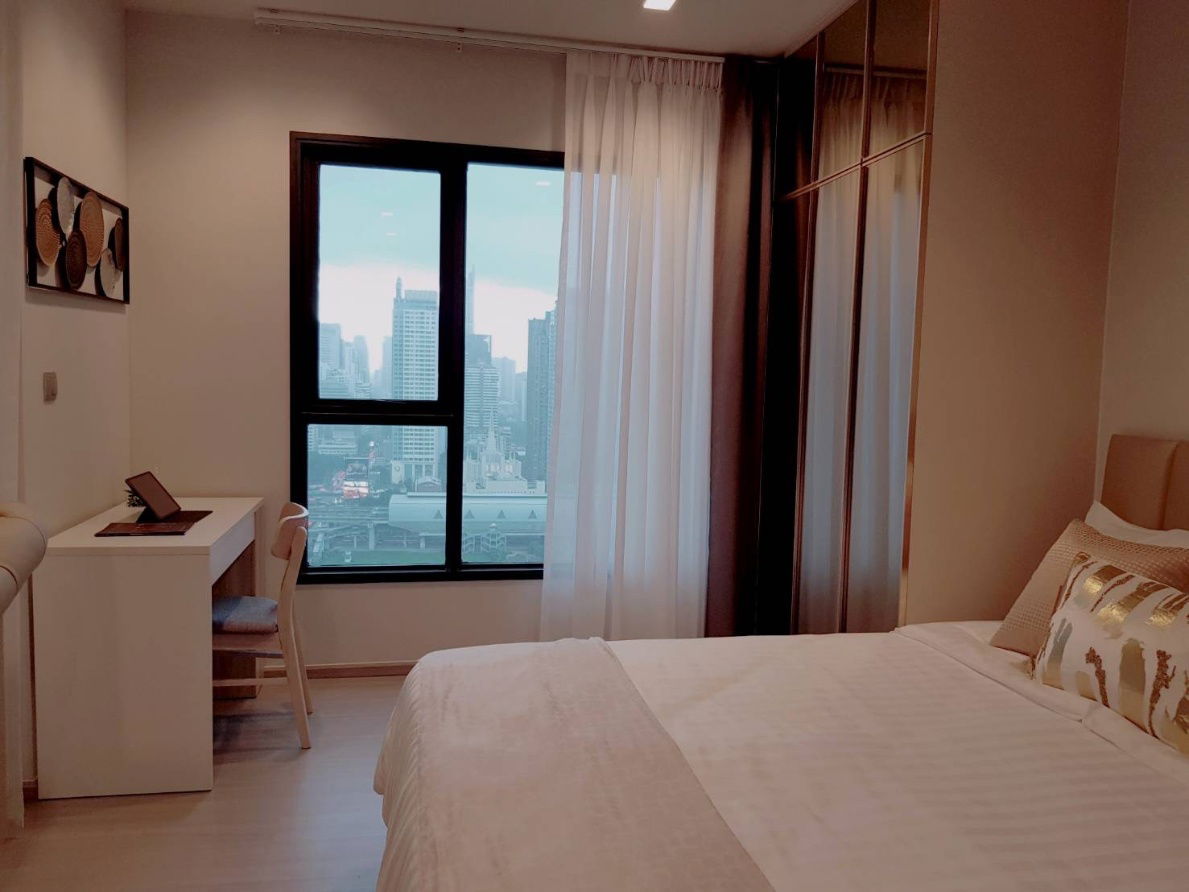 picture Heart of Bangkok’s Business District – Walk to G Tower, Offices, and MRT - 4/9