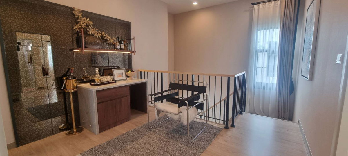 picture Show house for sale at Saransiri Ratchapruek 345 — a quality project by Sansiri. - 8/13