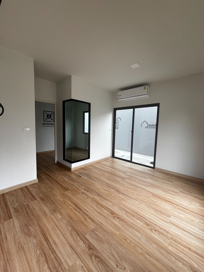 picture 🏡 For Sale: 2-Storey Townhome Facing a Peaceful Communal Garden, Near Sukhumvit – Siri Place Pattanakarn, Unit No. 207/40 - 7/8