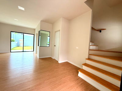 ขายทาวน์โฮม : 🏡ขายบ้านใหม่ (แปลงมุม) ที่ดินใหญ่ที่สุดในโครงการ ฟรี!! ค่าโอน 📍สิริ เพลส ราชพฤกษ์ - นครอินทร์ เลขที่ 299/90
