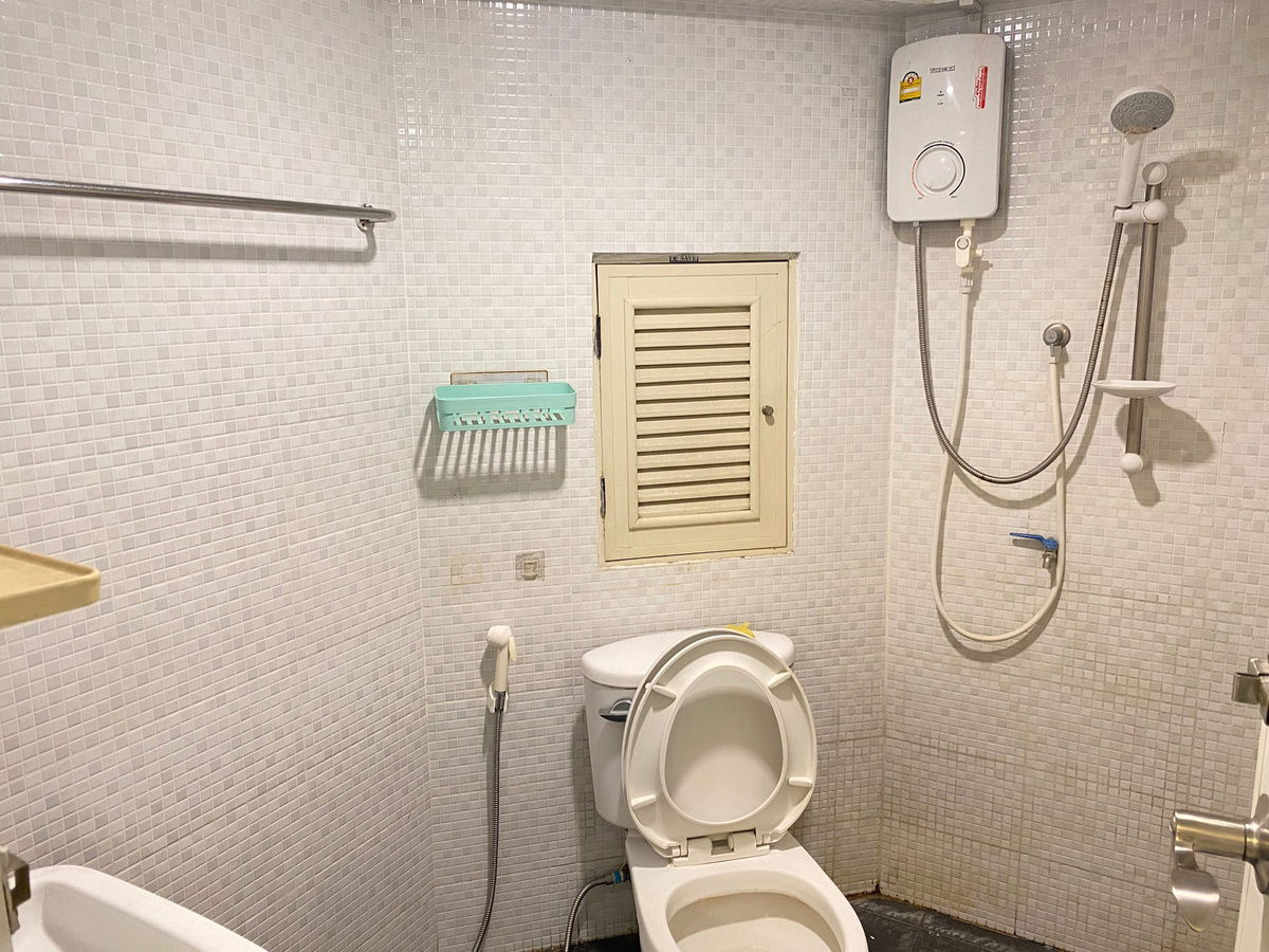picture Room for rent in victory monument (phone no.0800487498) - 10/10