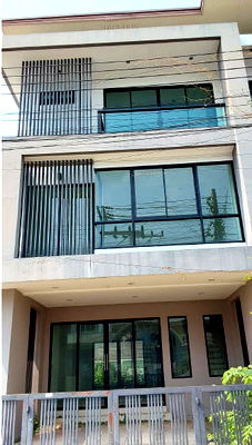 Townhouses for sale Nakhon Ratchasima : ทาวน์เฮ้าส์ 122 square meter Nakhon Ratchasima Muang Nakhon Ratchasima Nong Chabok for 4900000 THB