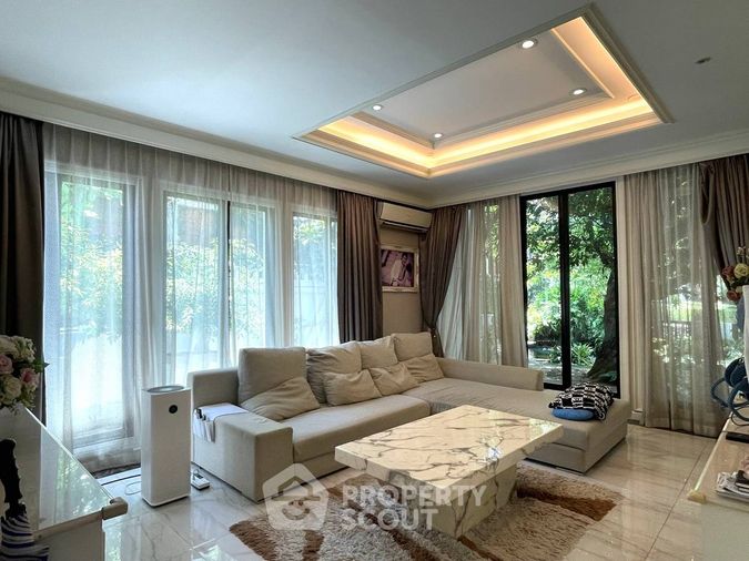 4-BR House at Nusasiri Sathorn - Pinklao in Bang Ramat (ID 2229601)