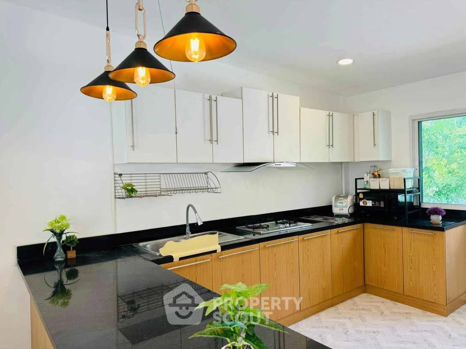 picture 4-BR House in Thap Tai (ID 2229513) - 2/10