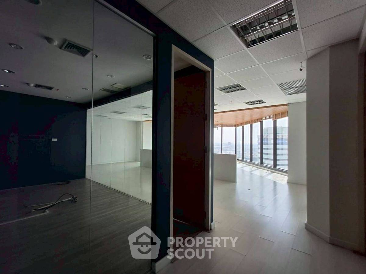 picture 4-BR Condo at Central City East Tower in Bang Na Nuea (ID 1908445) - 14/18