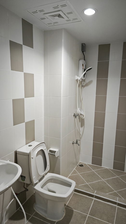picture condominium for rent (free fitness) - 10/12