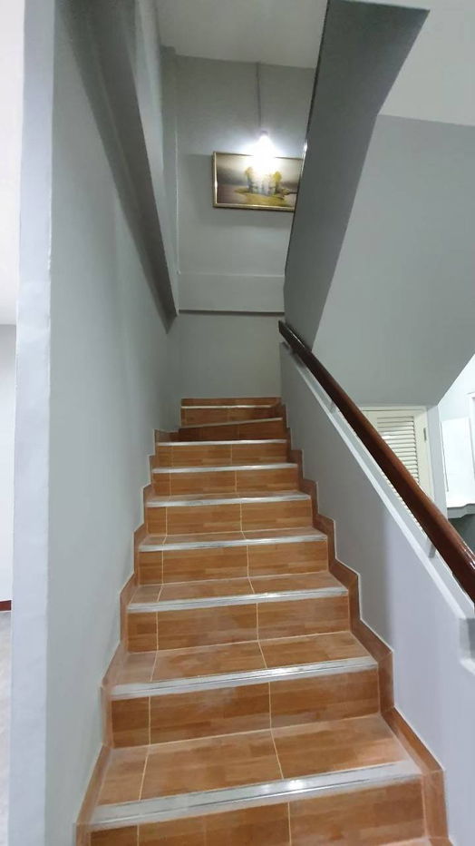 รูป ทาวน์เฮาส์ แบบ 2 ชั้น ซอย 13 บ้านอยู่ขวามือเกือบสุดซอย - รูปที่ 7/13