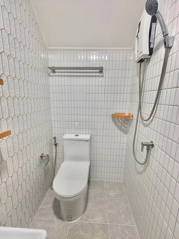 picture For Sale! 2-Storey Townhouse with Tenant and Furniture – Immediate Income!  Near Suvarnabhumi Airport, Lat Krabang - 4/15
