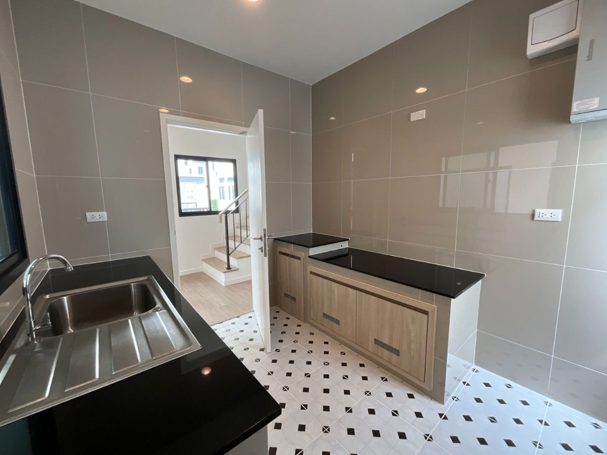 รูป 99/22 บ้านเดี่ยวหรู "ซีรีส์ Urban Farmhouse" สราญสิริ ศาลายา – ปิ่นเกล้า  - รูปที่ 15/21