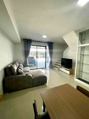 Townhouses for rent : Pleno Sukhumvit-Bangna              2 