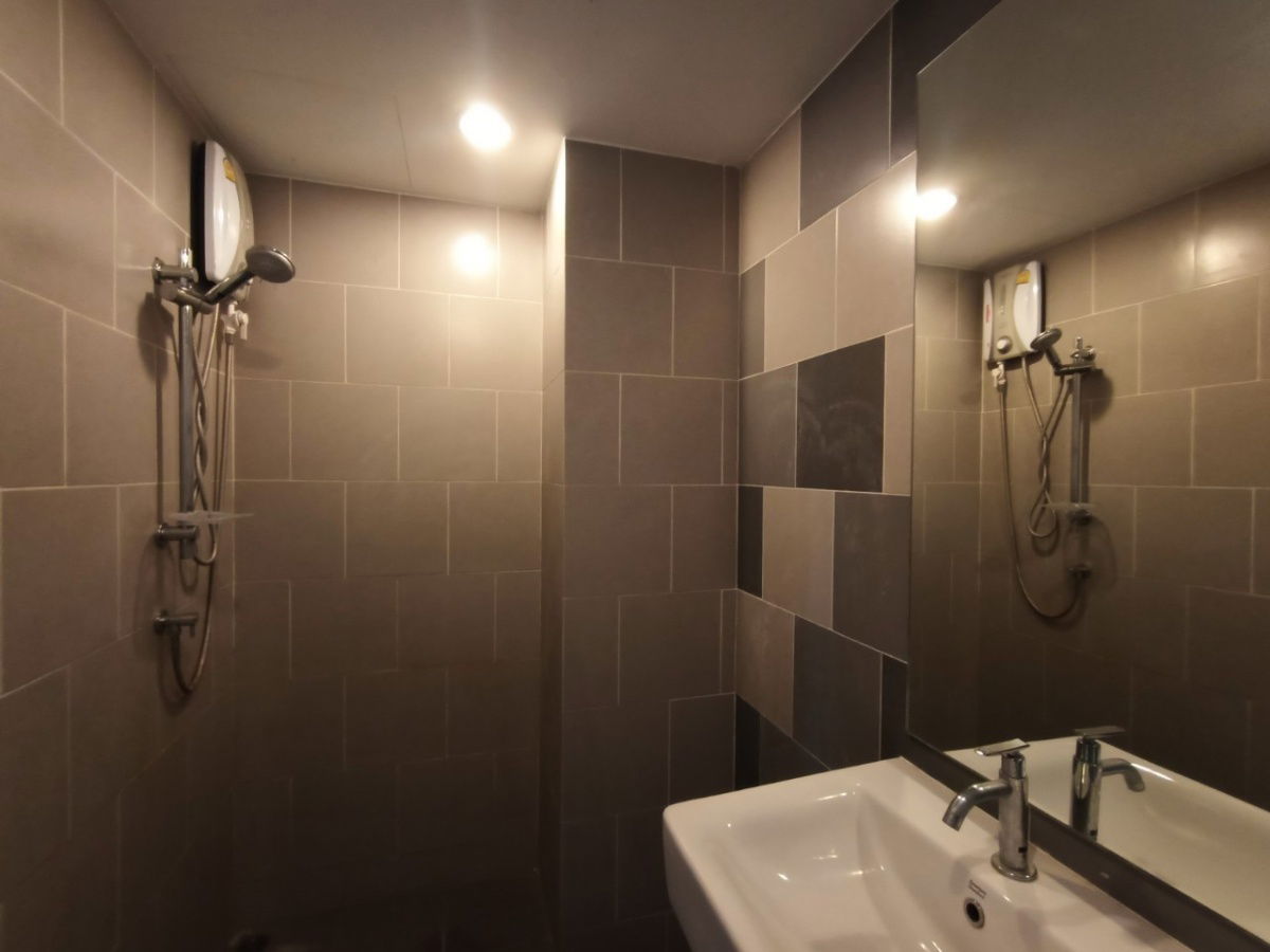 รูป 💥💥ขายห้องพร้อมอยู่!! Condo Chewathai Phetkasem 27 Stu.23.5 ตร.ม.ชั้น 9 ตรงข้าม ม.สยาม สอบถามได้ที่ LINE: @atfirm💥💥 - รูปที่ 8/10