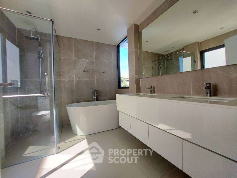 รูป บ้าน 3-ห้องนอน ที่ อาคิน วิภาวดี ใน สนามบิน (ID 2148211) - รูปที่ 6/10