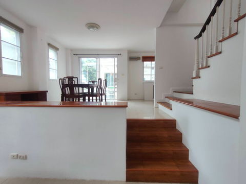 Townhouse for rent at Plus City Park Sukhumvit 101/1