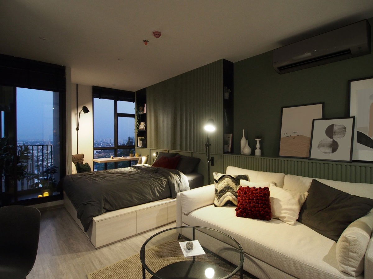 picture For Rent Studio unit 30 Sqm. - Built-in & Fully furnished, READY TO MOVE IN - 3/4