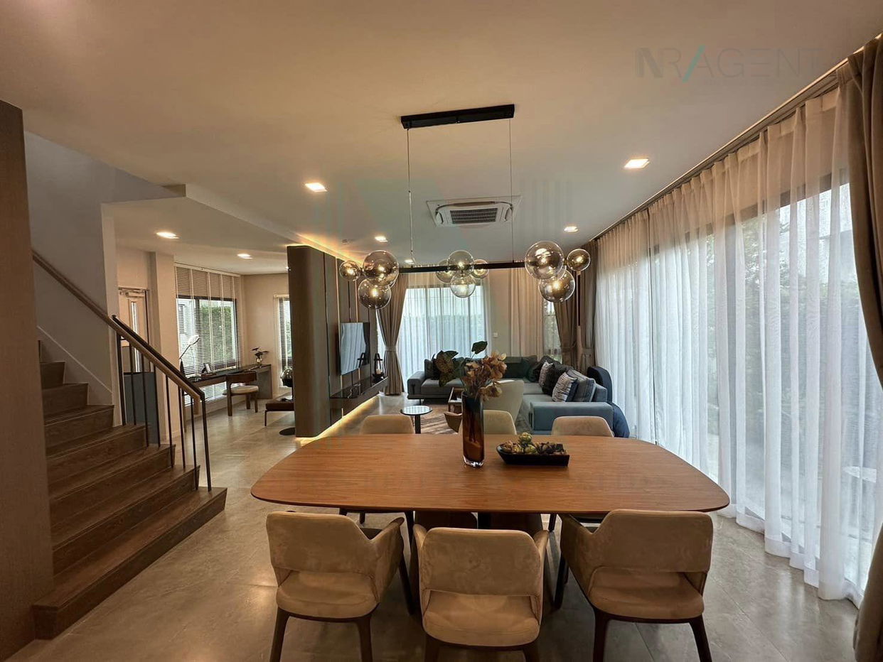 รูป 🎉 ให้เช่าบ้านเดี่ยว 2 ชั้น บ้านมัณฑนา บางนา กม. 15 4 ห้องนอน 5 ห้องน้ำ - รูปที่ 5/8