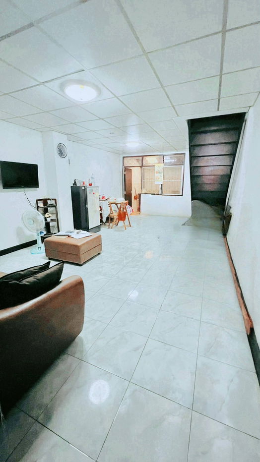 picture Townhouse for for Sale – Ready to Move In! Soi Nawamin 26, Bangkapi - 2/6