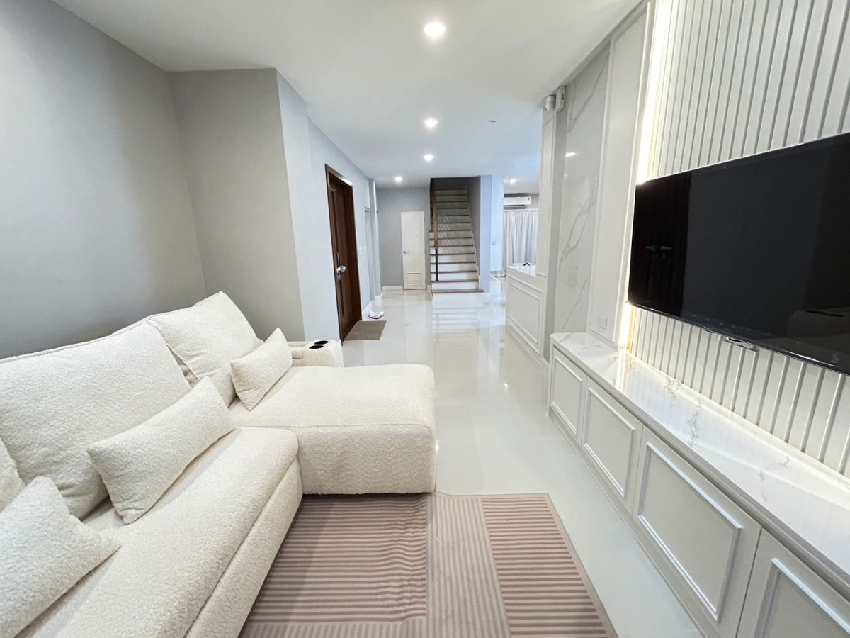 รูป 🏡 บ้านเดี่ยวสุดหรู ในโครงการ The City รามอินทรา 3 📌 หลังใหญ่ พร้อมเข้าอยู่ - รูปที่ 3/33