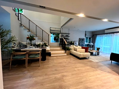 ขายบ้านเดี่ยว : ขายบ้านใหม่ บ้านเดี่ยวขนาดใหญ่ บ้านตัวอย่างพร้อมเฟอร์นิเจอร์ โครงการอณาสิริ ปิ่นเกล้า-กาญจนา