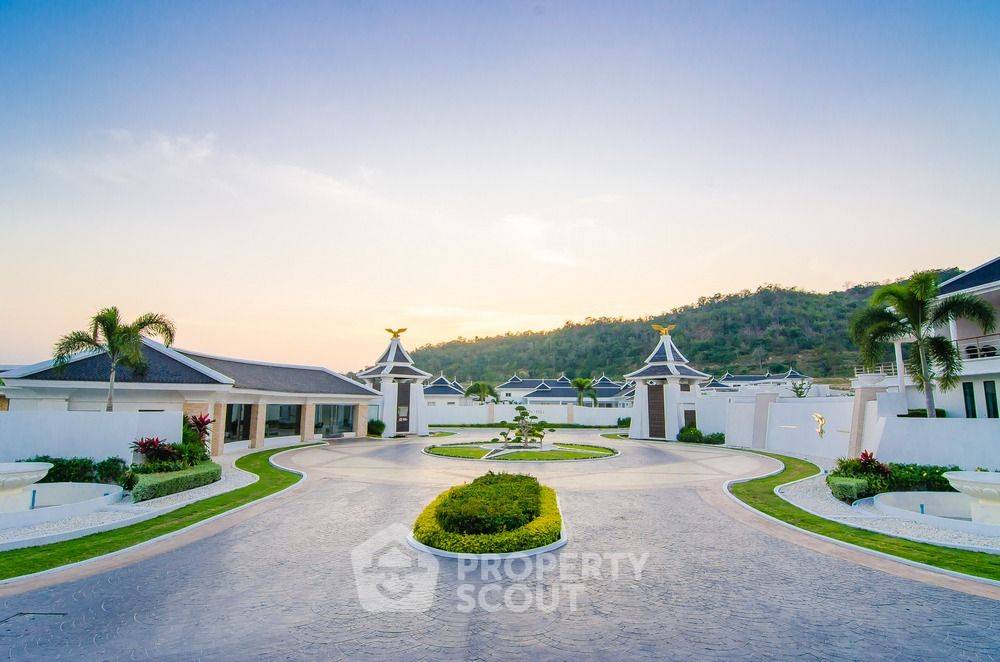 picture 4-BR House at Falcon Hill in Nong Kae (ID 2229617) - 5/20