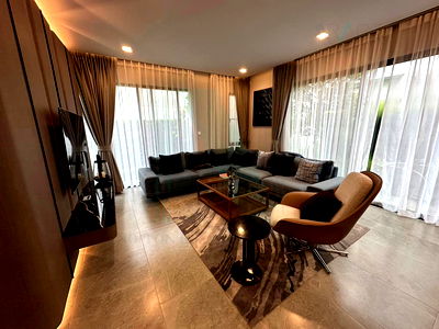 Houses for rent Bronson and Jacobs International  : 📌 For Rent 2-story House MANTANA BANGNA KM.15 4 bedroom 5 bathroom