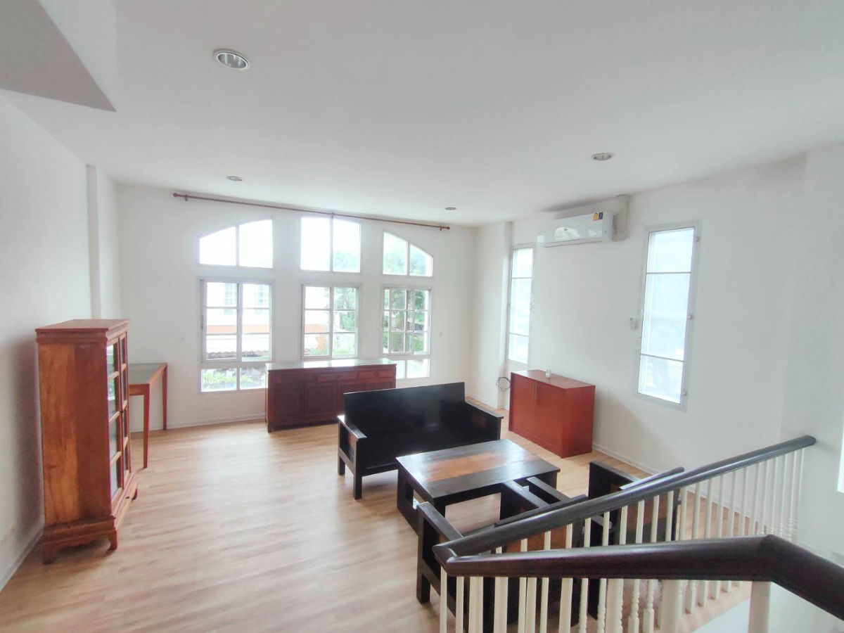 picture Townhouse for rent at Plus City Park Sukhumvit 101/1 - 10/21
