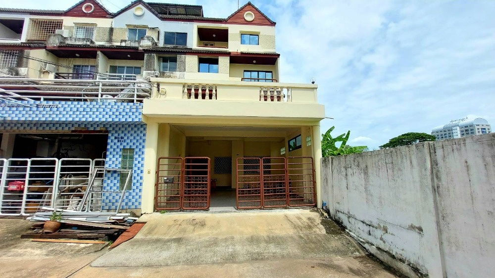picture Urgent sale, townhouse, Warathorn Ville, Soi Phatthanakan 44 ** 5 million baht ** Buy a house and have hundreds of thousands left (N.889) - 1/22