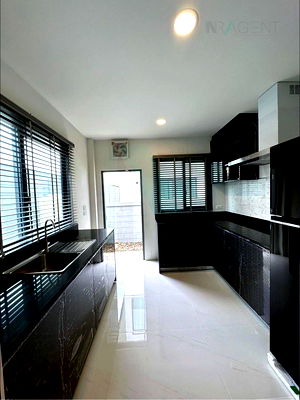 บ้านเดี่ยวให้เช่า : 🎉 ให้เช่าบ้านเดี่ยว 2 ชั้น เดอะ ซิตี้ บางนา 4 ห้องนอน 5 ห้องน้ำ
