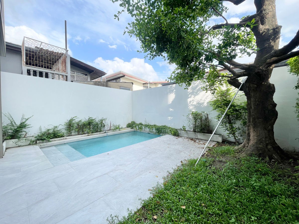 รูป บ้านเดี่ยว 4.5 ชั้น พร้อมสระว่ายน้ำ & Rooftop โครงการหรู Signature W ทำเลหลัง The Nine เพียงแค่ 300 เมตร ใกล้ ทางด่วน พระราม 9 และ มอเตอร์เวย์ - รูปที่ 17/53