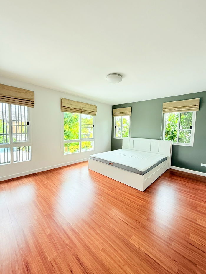 picture ✨ For Rent: Corner Plot Detached House at Chaiyapruk Pinklao–Kanchanaphisek Ready to Move In - 12/31