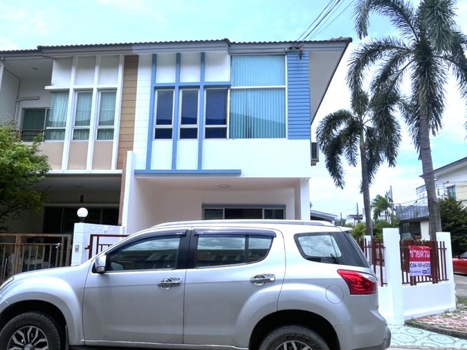 ขายทาวน์โฮม 2 ห้องนอน 141 ตร.ม. 35.7 ตร.ว. วิสต้า อเวนิว เพชรเกษม 81