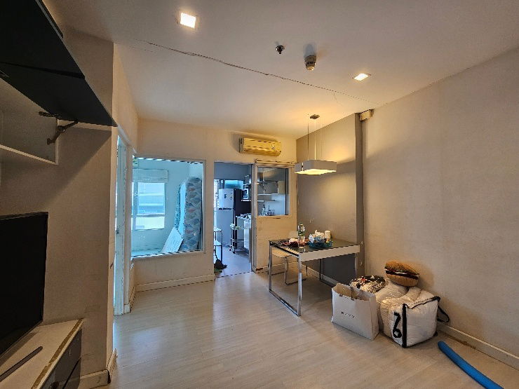 รูป คอนโดสวย สไตล์รีสอร์ท The Room รัชดา-ลาดพร้าว (41.21 ตร.ม.) 1นอน 1น้ำ 300 เมตร ถึง MRT ลาดพร้าว - รูปที่ 8/19