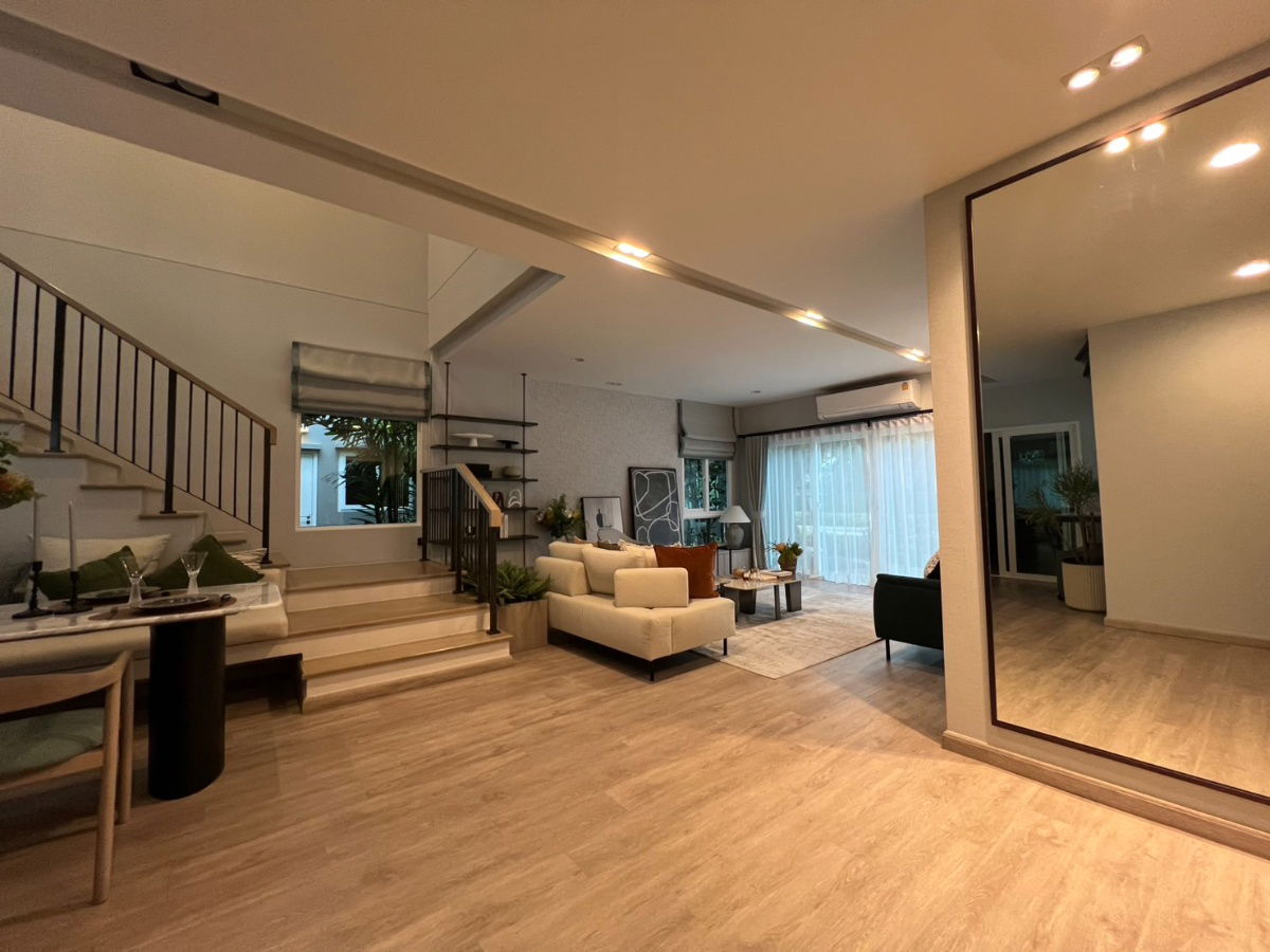 รูป ขายบ้านใหม่ บ้านเดี่ยวขนาดใหญ่ บ้านตัวอย่างพร้อมเฟอร์นิเจอร์ โครงการอณาสิริ ปิ่นเกล้า-กาญจนา - รูปที่ 2/15