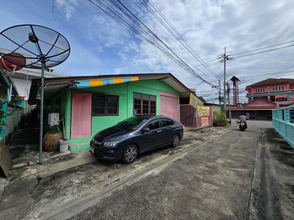 รูป ให้เช่า ห้องร้านค้า 4 ห้อง ติดถนนใหญ่พร้อมบ้าน 100 ตรว. - รูปที่ 3/8