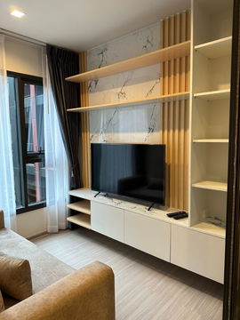 Life asoke hype condo for rent 300m to MRT Rama 9 station and 550m to Airport Real Link Makkasan station